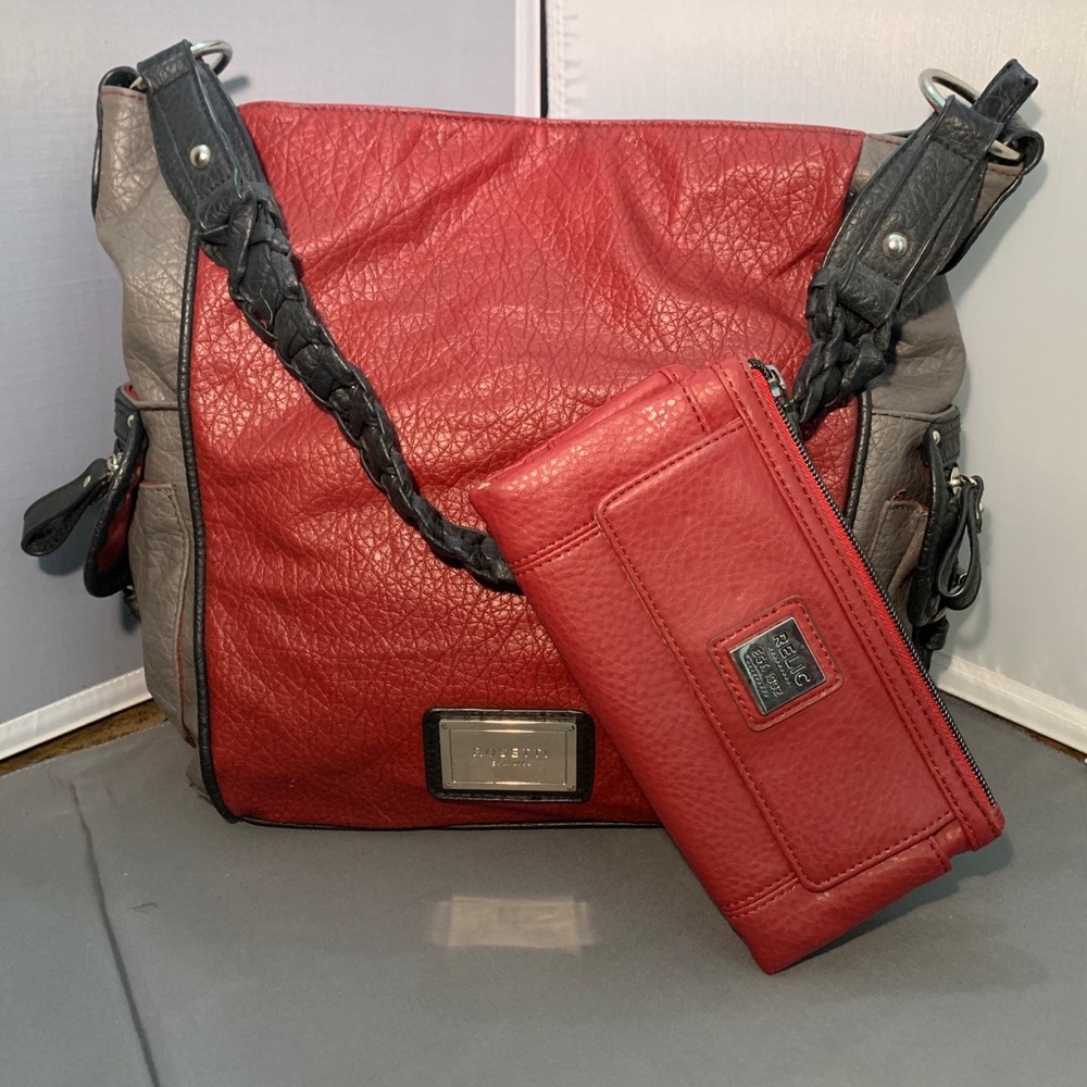 Red Relic Contential Wallet - Picture 5 of 5
